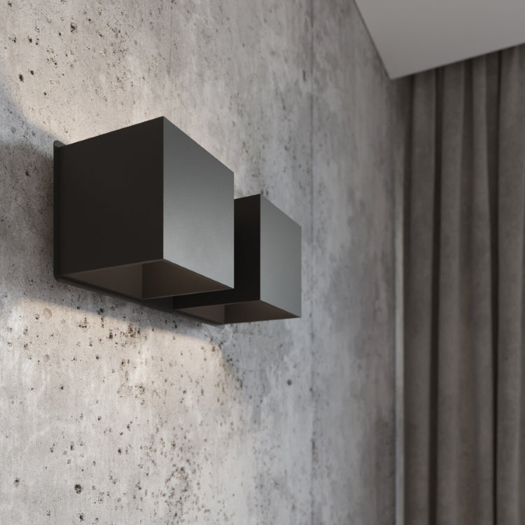 Quad | Wall lamp | Black